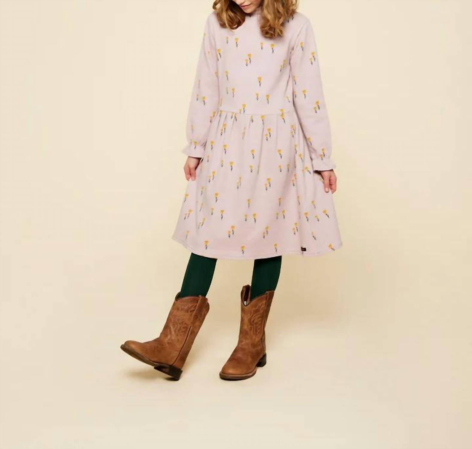 ad4915c9-3eb7-48a4-a4a7-7017038ed1e8-upscale_15k-1500x1500-70